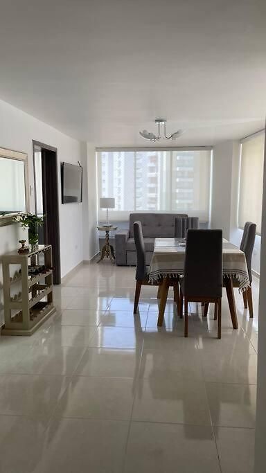 Apartamento Exclusivo Y Lujoso, Cerca De La Playa